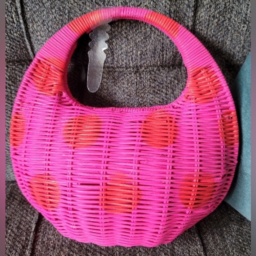 Kate Spade Pink and Polka Dot Wicker Crescent Bag. NWT - Picture 3 of 5